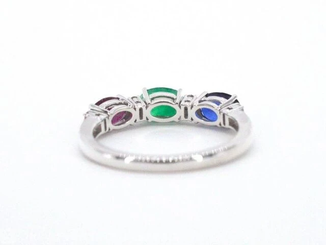 Witgouden ring met diamanten, saffier, robijn en smaragd - afbeelding 8 van  10
