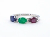 Witgouden ring met diamanten, saffier, robijn en smaragd - afbeelding 9 van  10