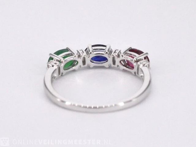 Witgouden ring met diamanten, saffier, robijn en smaragd - afbeelding 7 van  9