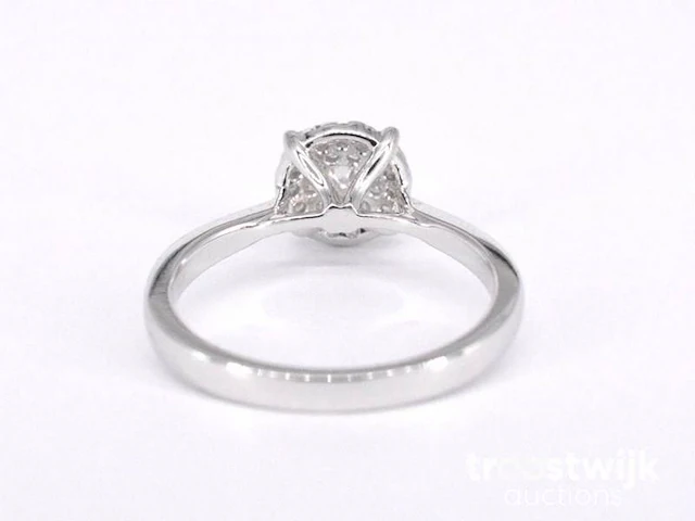 Witgouden ring met diamanten - afbeelding 9 van  9