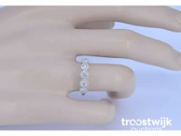 Witgouden ring met diamanten - afbeelding 3 van  9