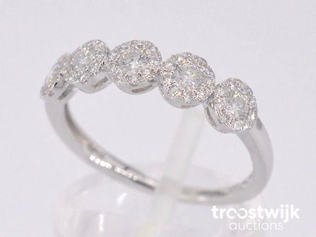 Witgouden ring met diamanten - afbeelding 4 van  9