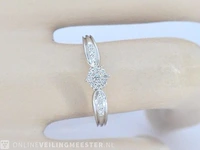 Witgouden ring met diamanten - afbeelding 2 van  9