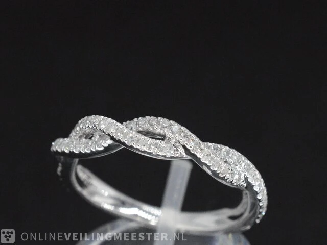 Witgouden ring met diamanten - afbeelding 4 van  8