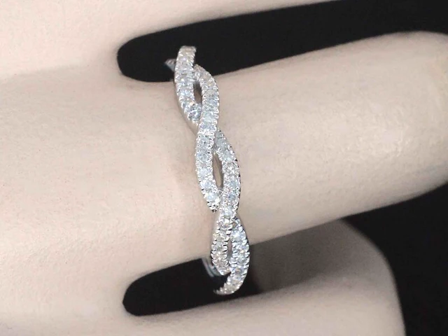 Witgouden ring met diamanten - afbeelding 3 van  10