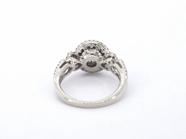 Witgouden ring met diamanten - afbeelding 6 van  9