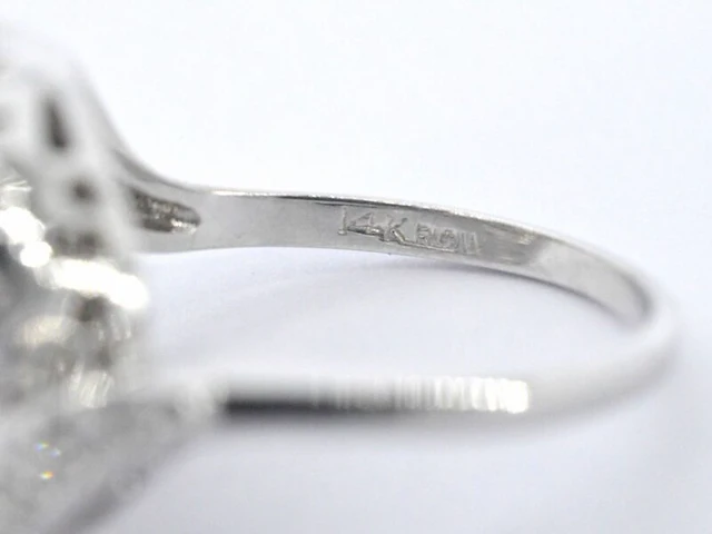 Witgouden ring met diamanten - afbeelding 9 van  9