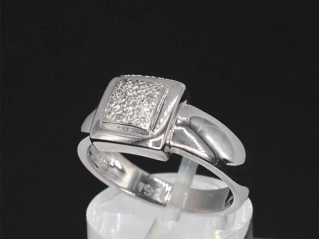 Witgouden ring met diamanten - afbeelding 3 van  10