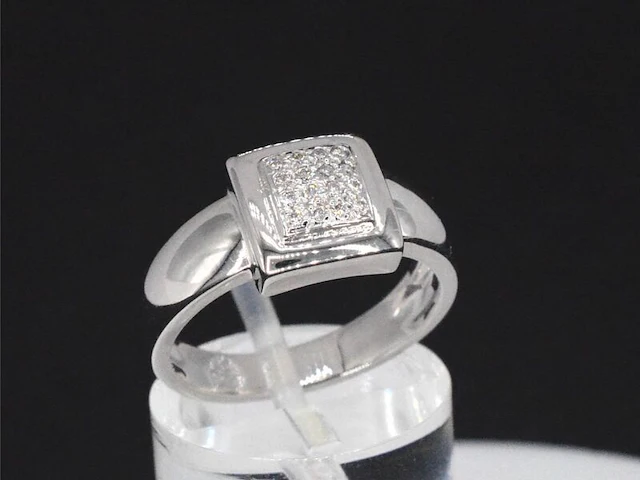Witgouden ring met diamanten - afbeelding 4 van  10