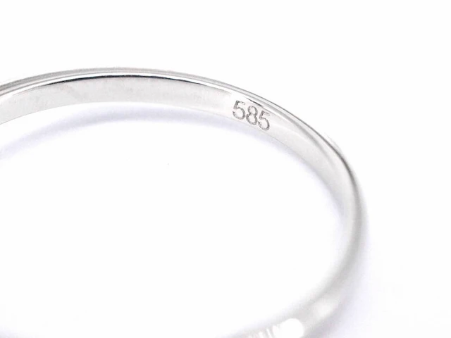 Witgouden ring met een briljant geslepen diamant in hartvorm - afbeelding 9 van  10