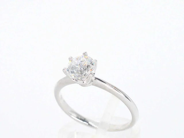 Witgouden ring met een briljant geslepen diamanten van 0.70 carat - afbeelding 4 van  7