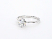 Witgouden ring met een briljant geslepen diamanten van 0.70 carat - afbeelding 5 van  7