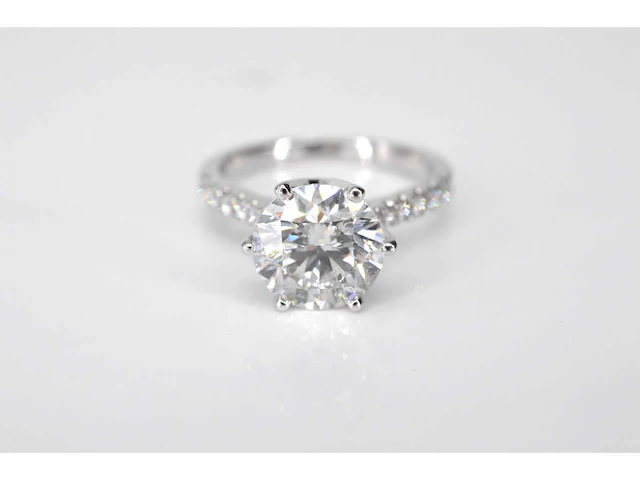 Witgouden ring met een diamant van 2.00 carat - afbeelding 4 van  5