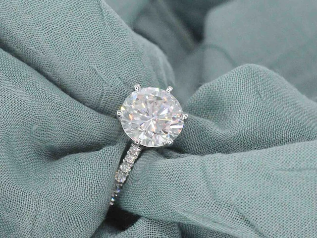 Witgouden ring met een diamant van 3.00 carat - afbeelding 1 van  8