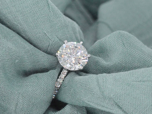 Witgouden ring met een diamant van 4.00 carat - afbeelding 2 van  10