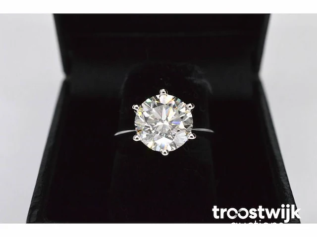 Witgouden ring met een grote briljant geslepen diamant van 4.02 carat - afbeelding 4 van  7