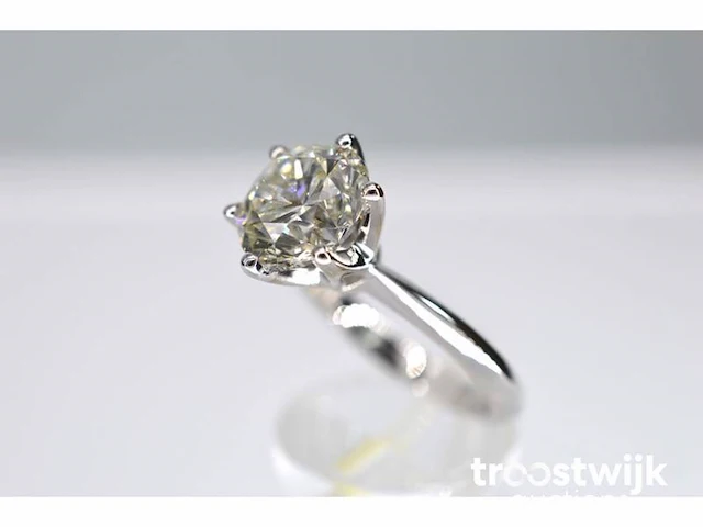 Witgouden ring met een grote briljant geslepen diamant van 4.02 carat - afbeelding 6 van  7