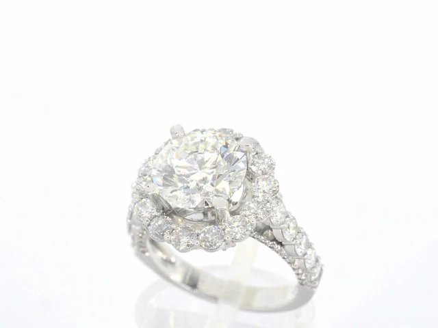 Witgouden ring met een grote natuurlijke diamant van 2.80 carat en briljanten - afbeelding 5 van  11