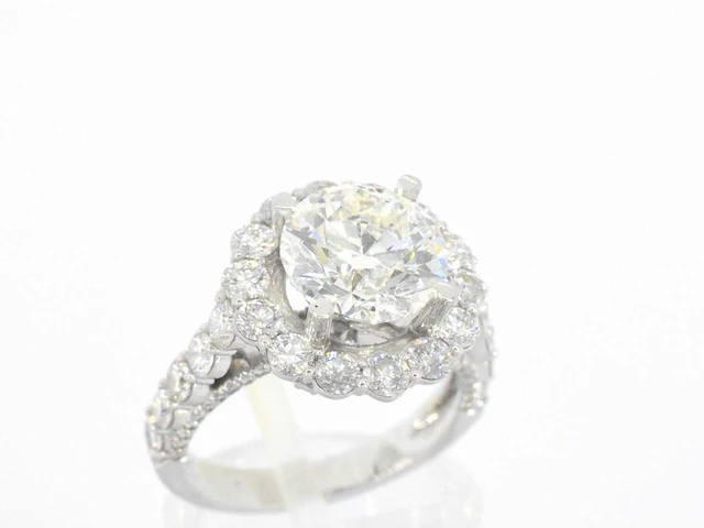 Witgouden ring met een grote natuurlijke diamant van 2.80 carat en briljanten - afbeelding 6 van  11