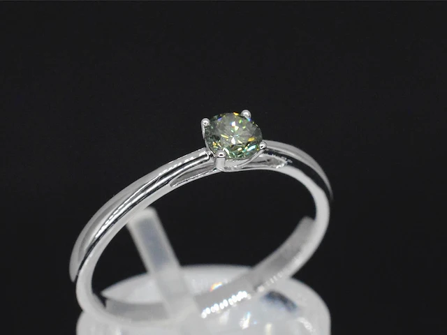 Witgouden ring met groene diamant - afbeelding 6 van  10
