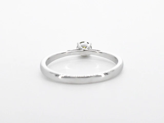 Witgouden ring met groene diamant - afbeelding 9 van  10