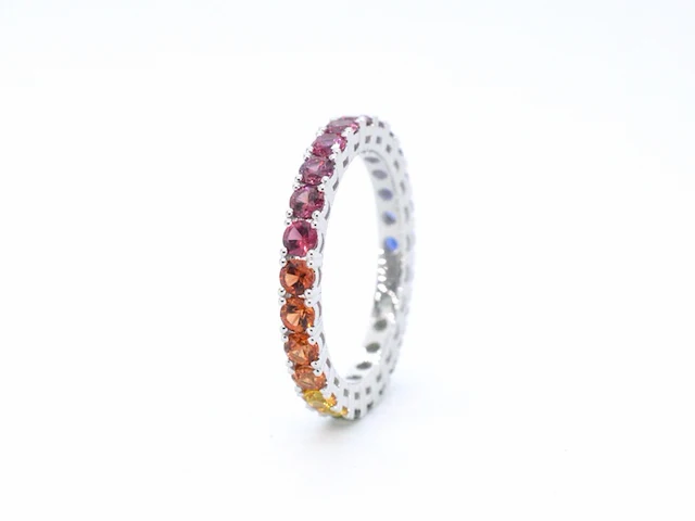 Witgouden ring met multicolour saffieren - afbeelding 8 van  12