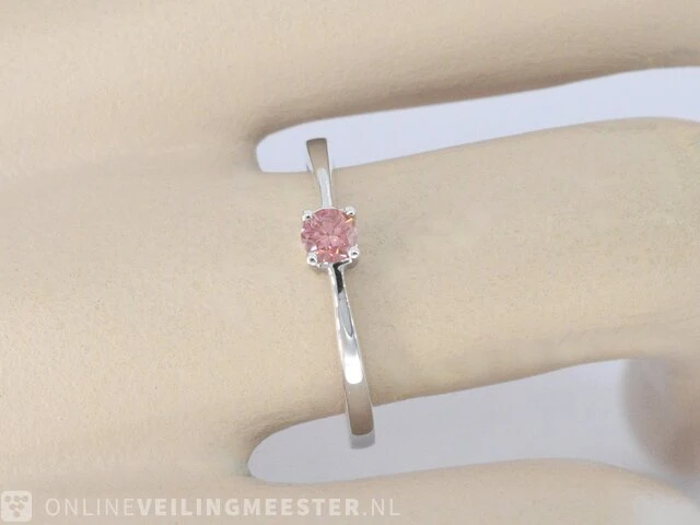 Witgouden ring met roze diamant (gecertificeerd) - afbeelding 4 van  11