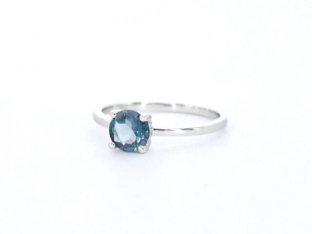 Witgouden ring met topaas - afbeelding 9 van  10