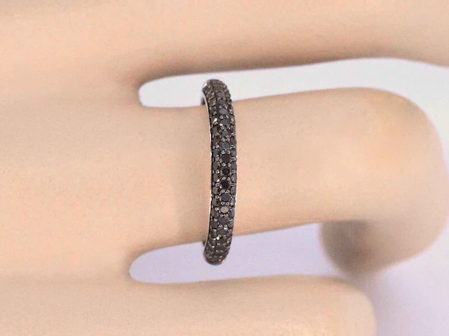Witgouden ring met zwarte briljanten diamanten - afbeelding 4 van  11