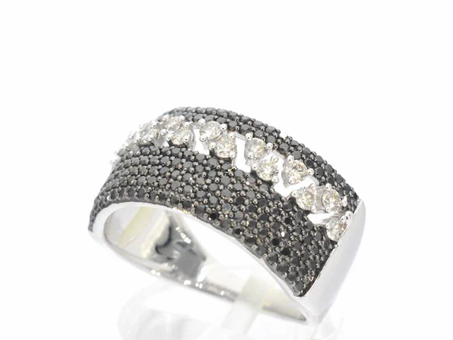 Witgouden ring met zwarte diamanten - afbeelding 5 van  11