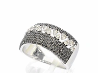 Witgouden ring met zwarte diamanten - afbeelding 5 van  11