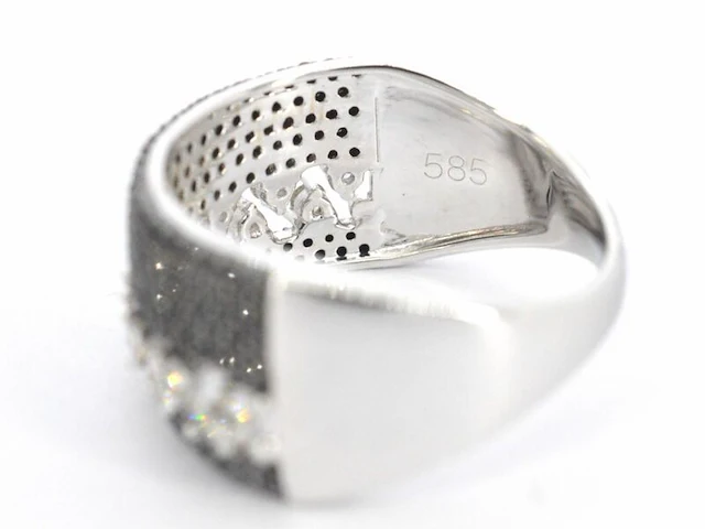 Witgouden ring met zwarte diamanten - afbeelding 11 van  11