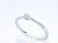 Witgouden ring solitaire met een briljant geslepen diamant - afbeelding 4 van  10
