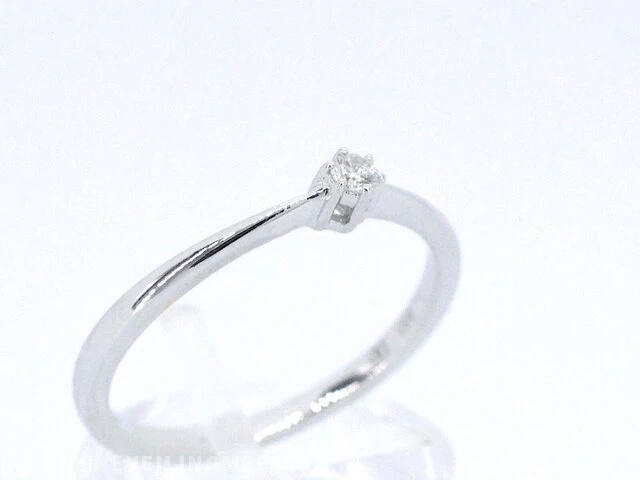 Witgouden ring solitaire met een briljant geslepen diamant - afbeelding 5 van  10