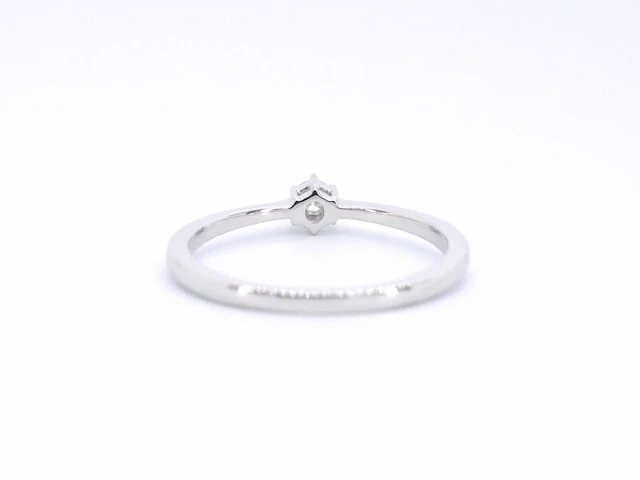 Witgouden ring solitaire met een briljant geslepen diamant - afbeelding 9 van  11