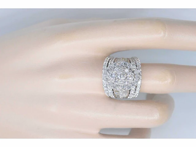 Witgouden ring vol gezet met diamanten 5.50 carat - afbeelding 2 van  6