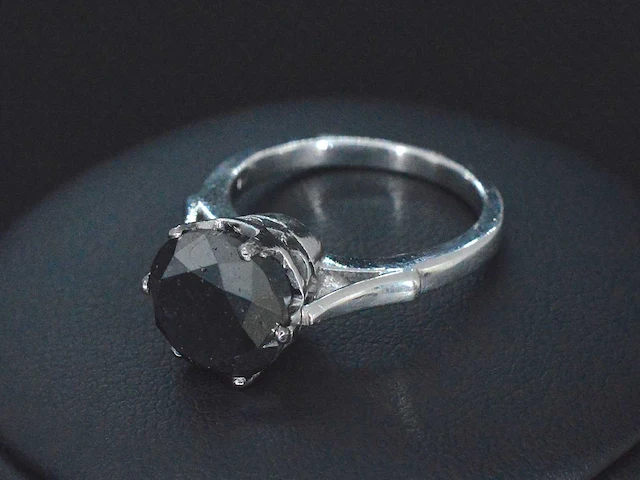Witgouden ring zwart diamant - afbeelding 1 van  5