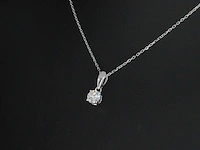 Witgouden solitair hanger met een briljant geslepen diamant van 0.37 carat - afbeelding 4 van  7
