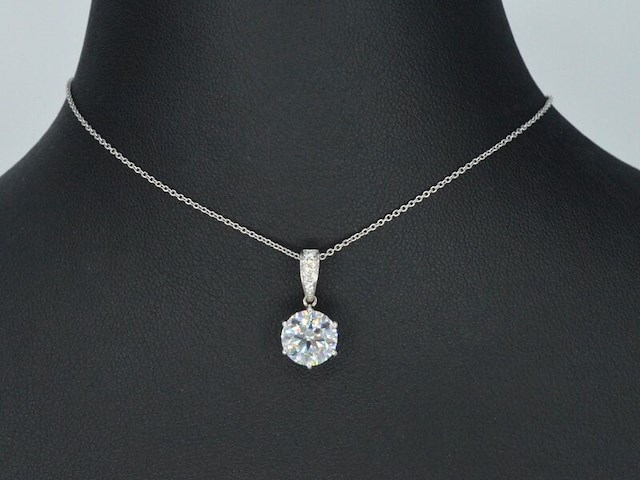 Witgouden solitair hanger met een diamant van 1.50 carat, excl. ketting - afbeelding 2 van  5