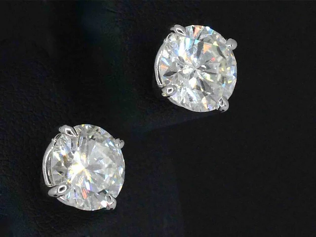 Witgouden solitair oorbellen met 4.00 carat aan natuurlijke diamanten - afbeelding 3 van  9