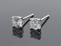 Witgouden solitair oorbellen met briljant geslepen diamanten 1.00 carat - afbeelding 3 van  7