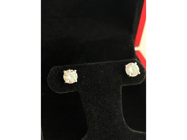 Witgouden solitair oorbellen met briljant geslepen diamanten ( gia gecertificeerd ) - afbeelding 3 van  8