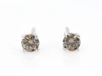 Witgouden solitair oorbellen met cognac diamanten - afbeelding 6 van  8