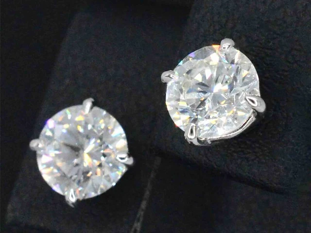 Witgouden solitair oorbellen met diamanten 3.25 carat - afbeelding 5 van  9