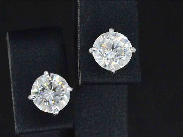 Witgouden solitair oorbellen met diamanten 3.25 carat - afbeelding 6 van  9