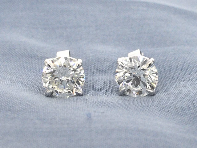 Witgouden solitair oorbellen van zeer hoge kwaliteit 4.00 carat totaal met hrd certificaten - afbeelding 1 van  15