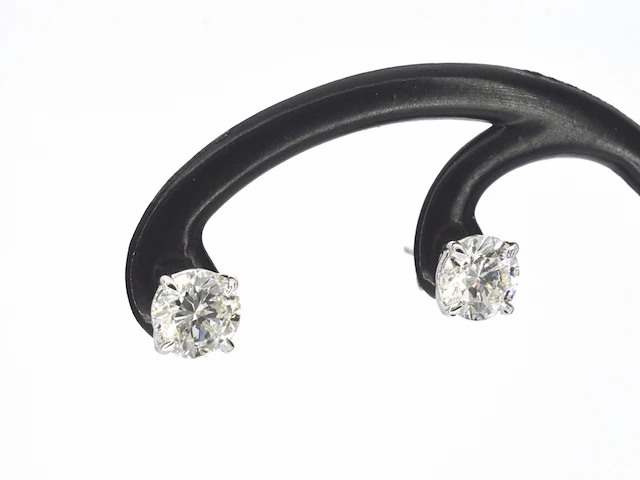 Witgouden solitair oorbellen van zeer hoge kwaliteit 4.00 carat totaal met hrd certificaten - afbeelding 9 van  15