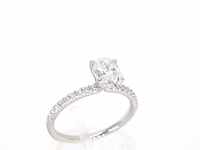 Witgouden solitair ring met 1.00 carat ovaal geslepen diamant en briljant geslepen diamanten - afbeelding 5 van  10