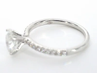 Witgouden solitair ring met 1.00 carat ovaal geslepen diamant en briljant geslepen diamanten - afbeelding 10 van  10