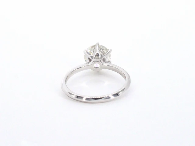 Witgouden solitair ring met 2.00 carat briljant geslepen diamant - afbeelding 9 van  11